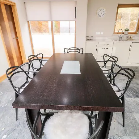 بيت للعطل House Crohy Head دونغلو