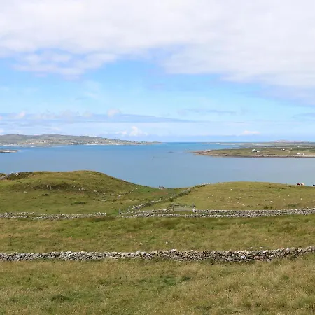 Holiday home House Crohy Head *