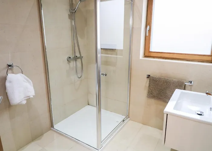 Nyaraló House Crohy Head *