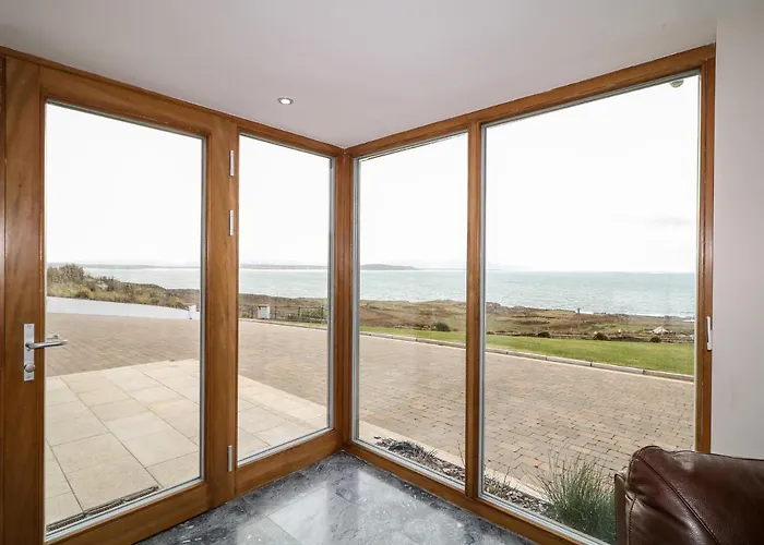 Nyaraló House Crohy Head